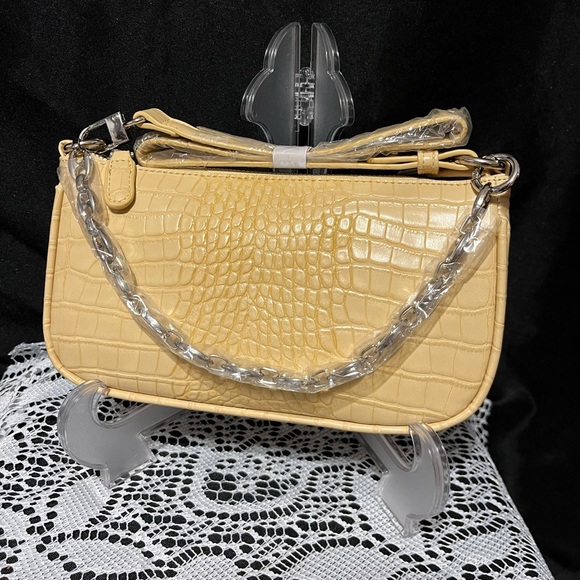 Soft Yellow Handbag NWT Silver Chain - Unbranded - Picture 1 of 7